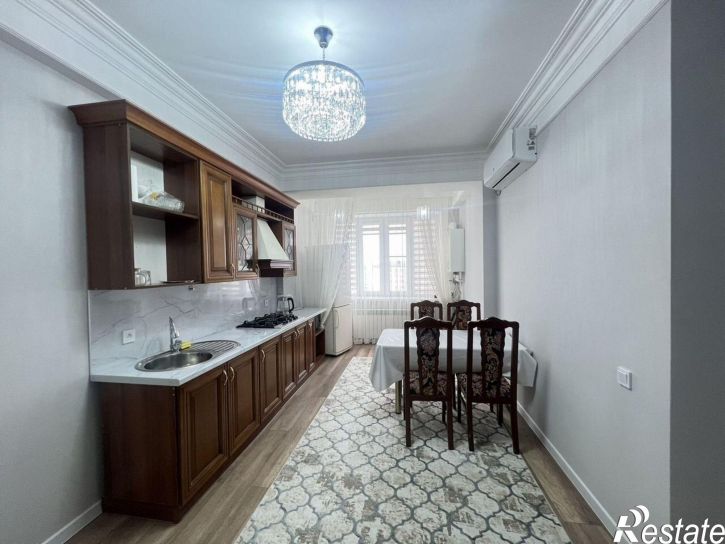 2-комн квартира ул Ленина, 100,  д. 100