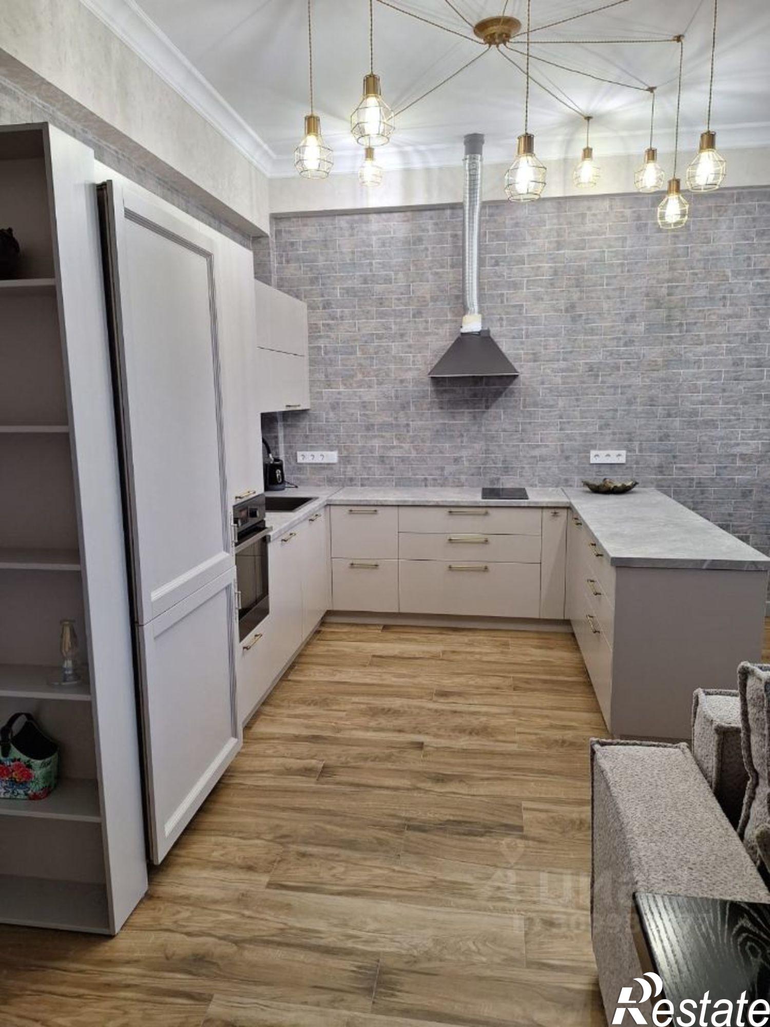 Купить квартиру за 13 000 000 рублей на ул Батырая, 45