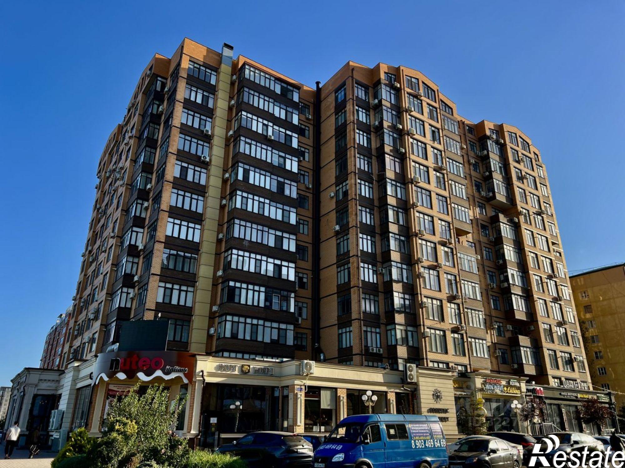 Купить квартиру за 13 500 000 рублей на улица М. Халилова, 44А