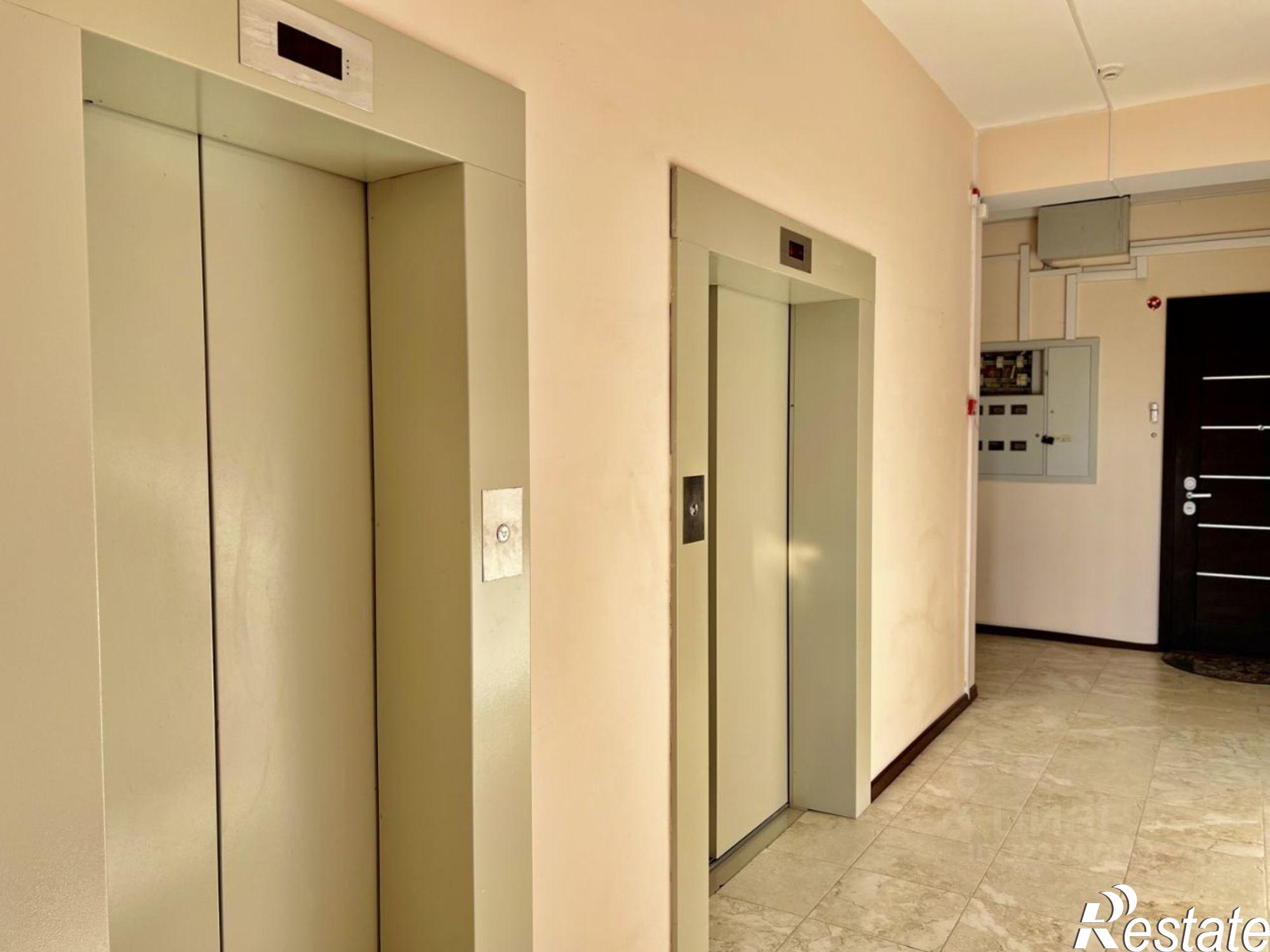 Купить квартиру за 13 500 000 рублей на улица М. Халилова, 44А