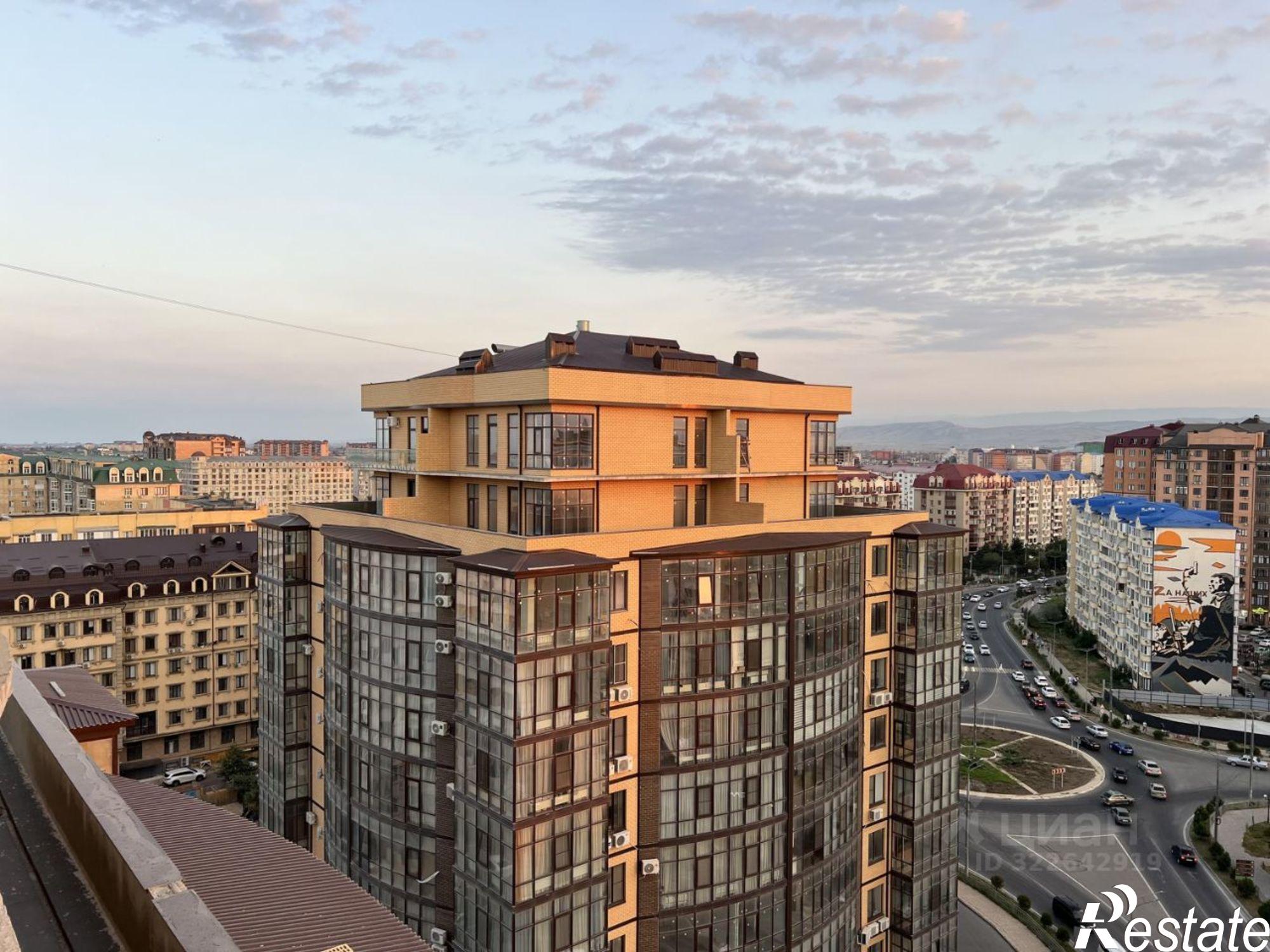 Купить квартиру за 9 800 000 рублей на улица М. Халилова, 48/8