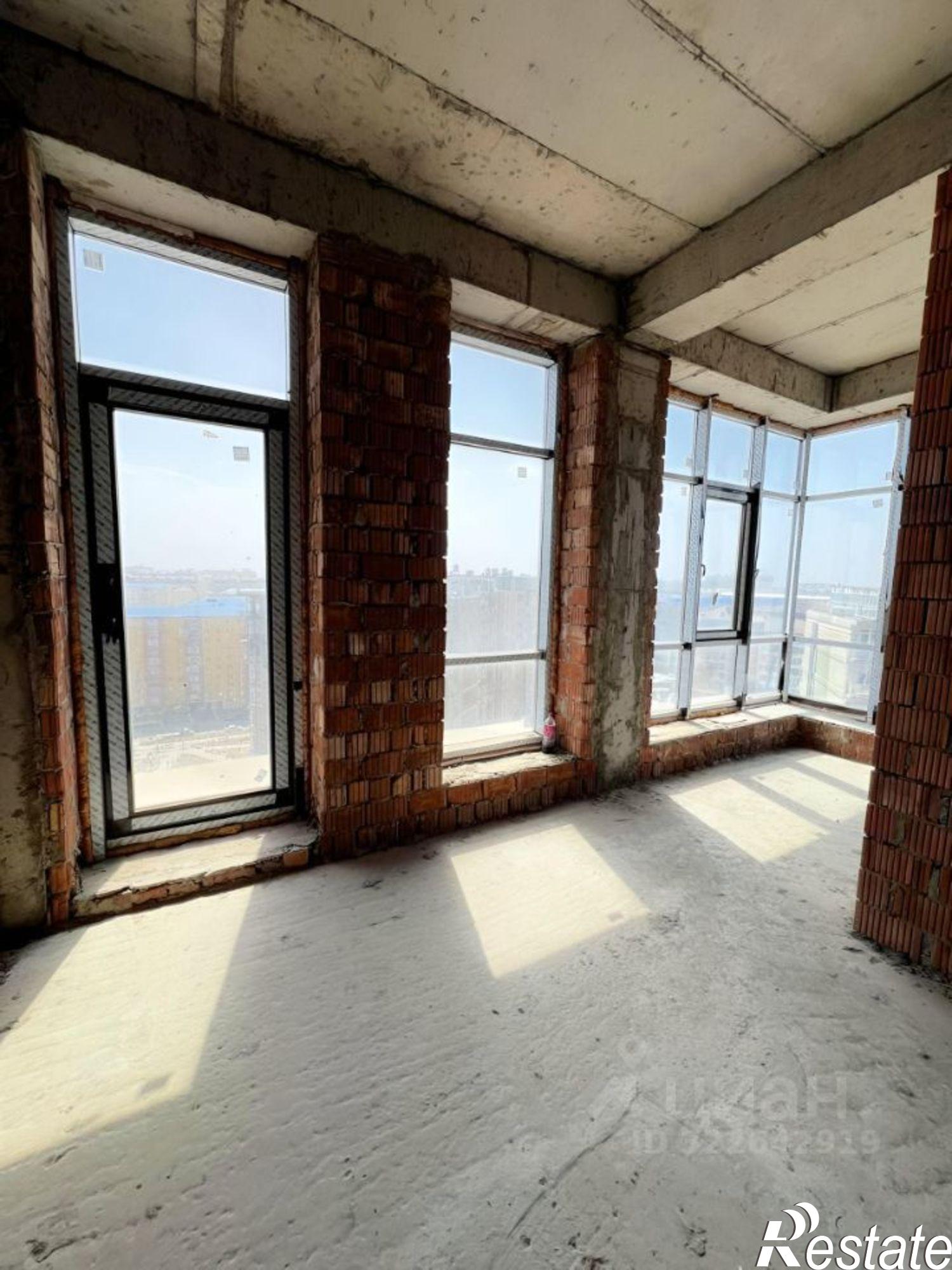 Купить квартиру за 9 800 000 рублей на улица М. Халилова, 48/8