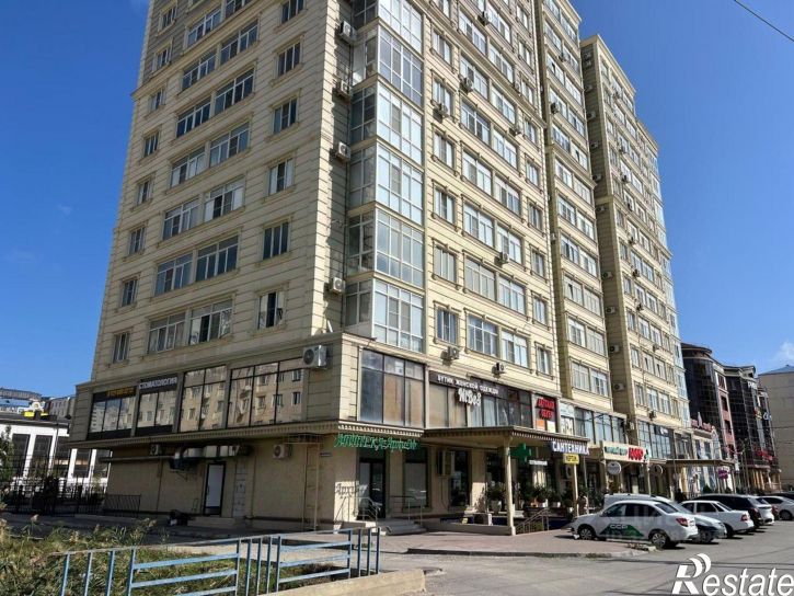 2-комн квартира проспект Омарова, 8,  д. 8