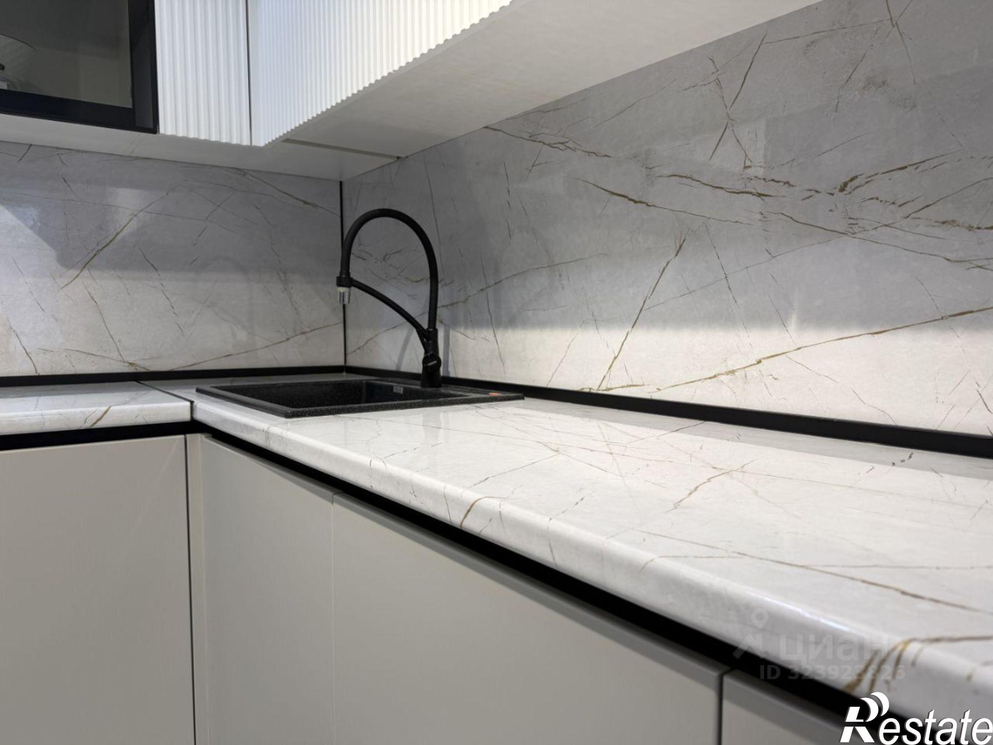 Купить квартиру за 6 800 000 рублей на пр-кт Акулиничева, 28