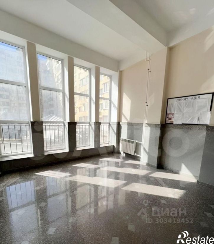 2-комн квартира пр-кт Акулиничева, 5,  д. 5