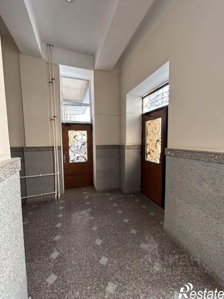 2-комн квартира пр-кт Акулиничева, 5,  д. 5