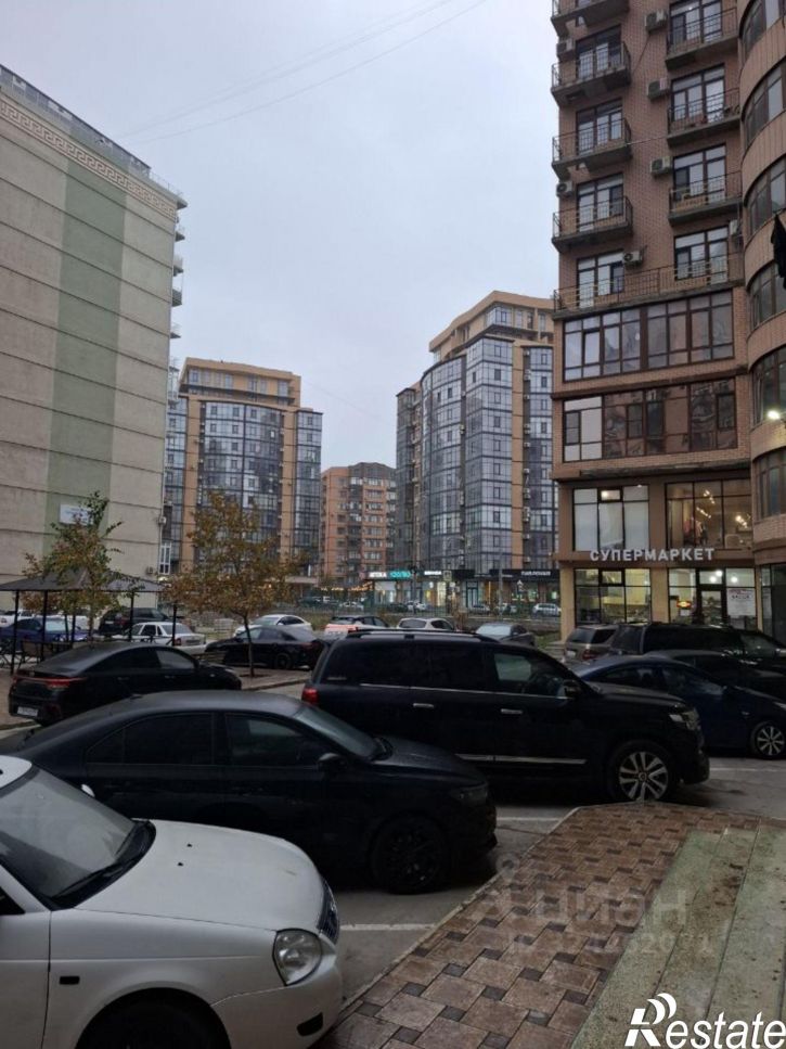 2-комн квартира пр-кт Акулиничева, 1,  д. 1