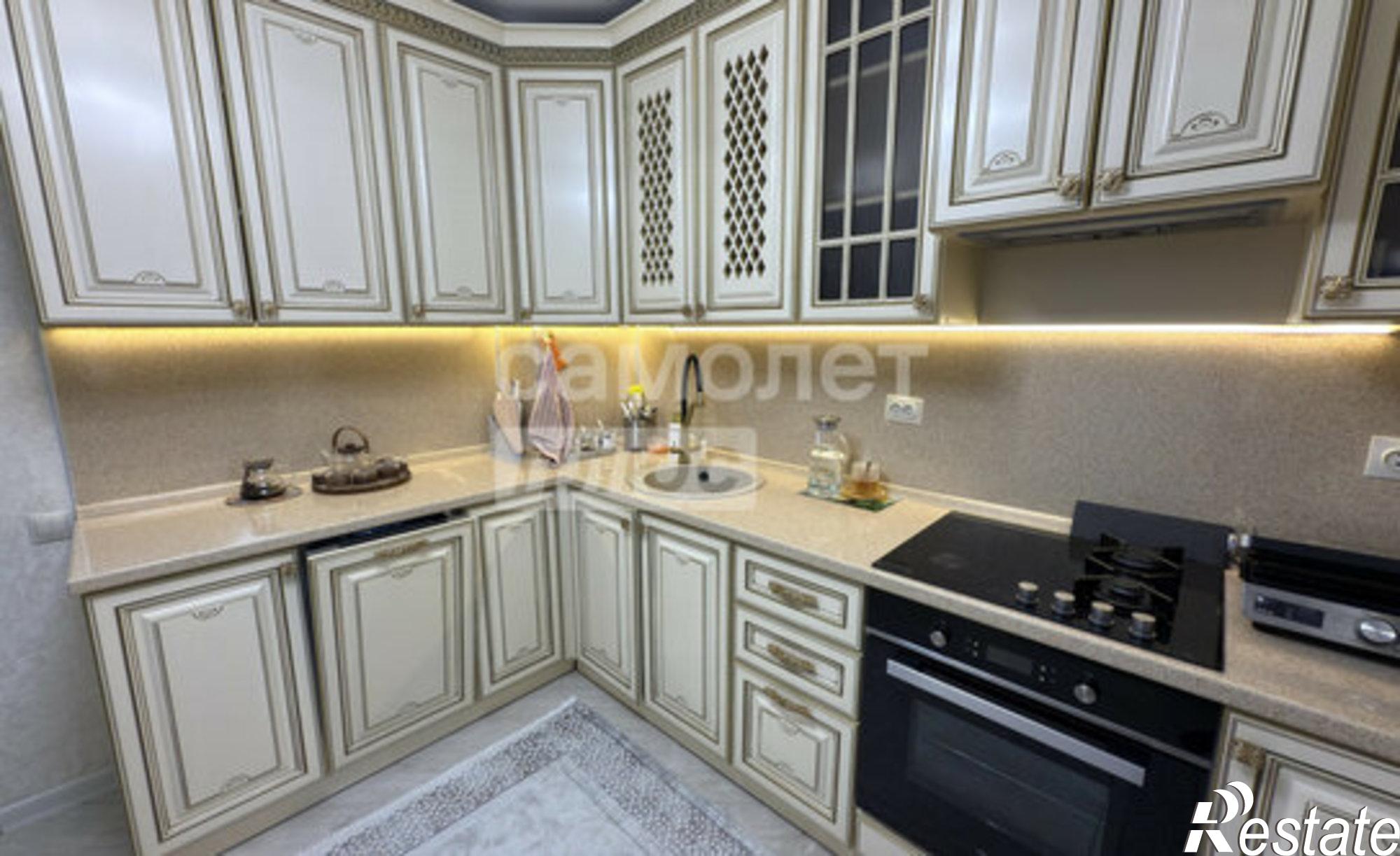 Купить квартиру за 5 690 000 рублей на ул Амет-хан Султана, 26