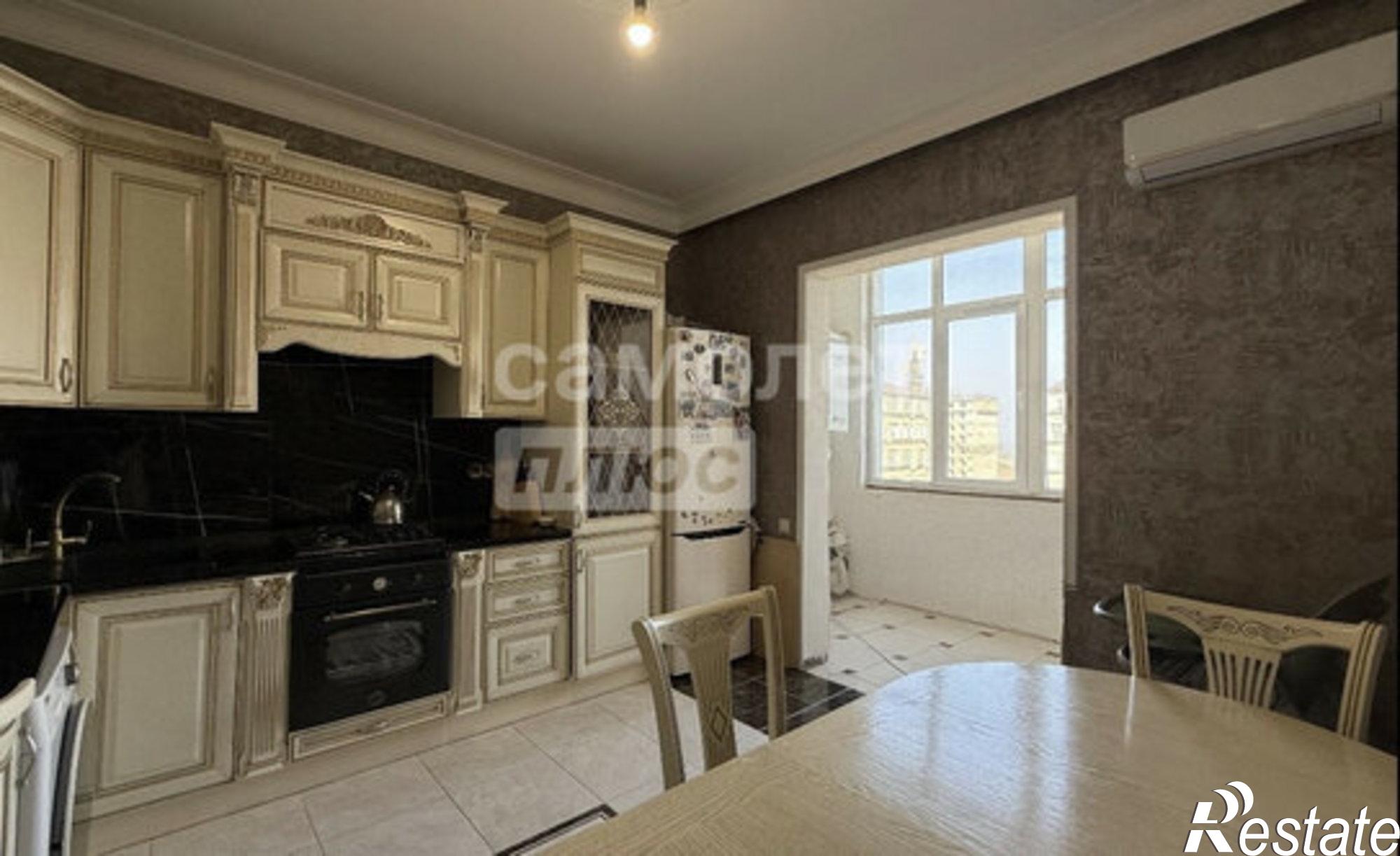 Купить квартиру за 9 700 000 рублей на Молодёжная улица, 2