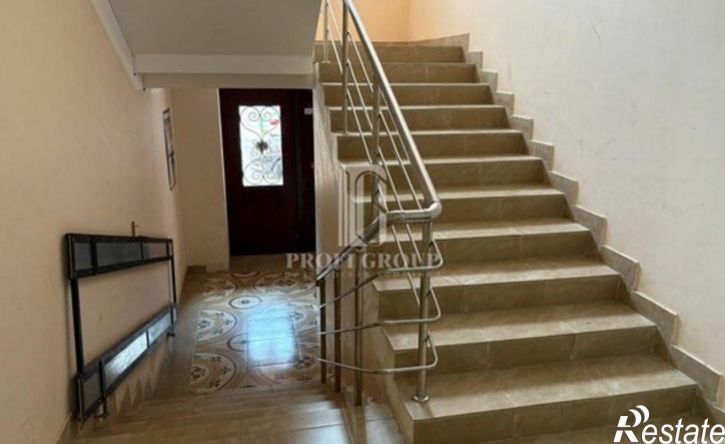 2-комн квартира улица Магомедали Магомеджановa, 2/9,  д. 2/9