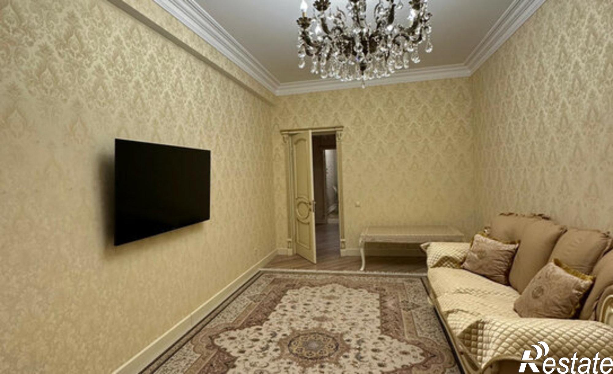 Купить квартиру за 13 500 000 рублей на Приморская улица, 16