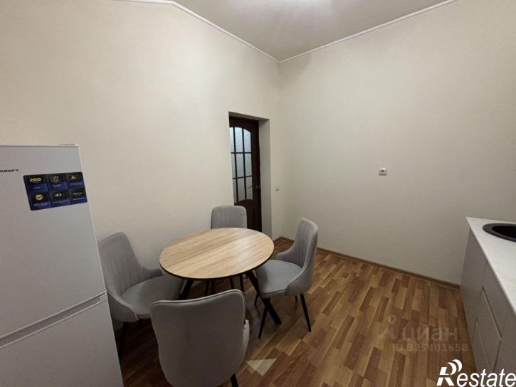 2-комн квартира улица Байрамова, 27А,  д. 27А