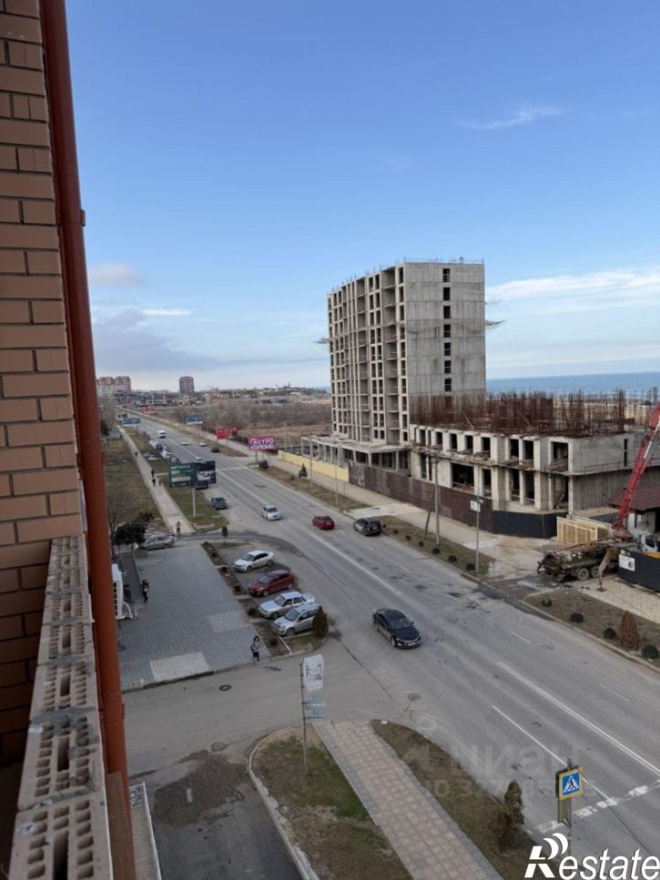 3-комн квартира улица М. Халилова, 22Б,  д. 22Б