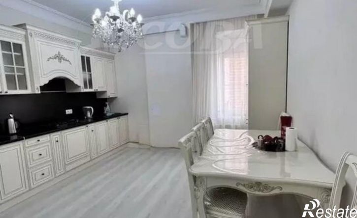 2-комн квартира пр-кт М.Омарова, 20,  д. 20