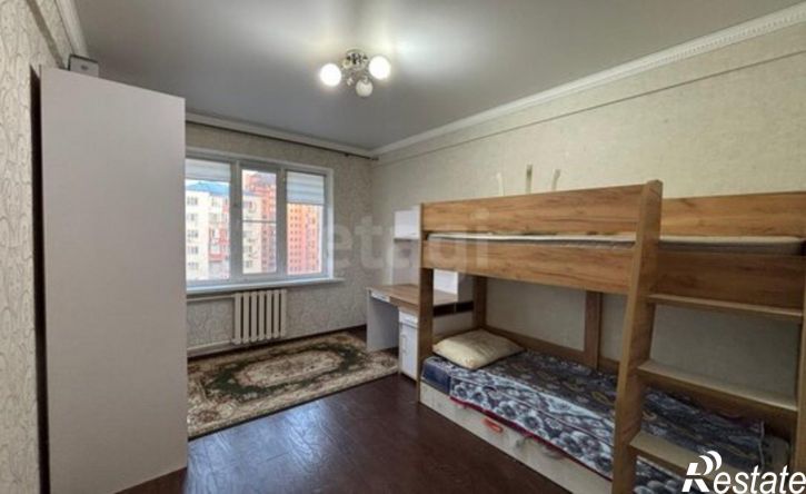 3-комн квартира проспект М. Омарова, 4,  д. 4