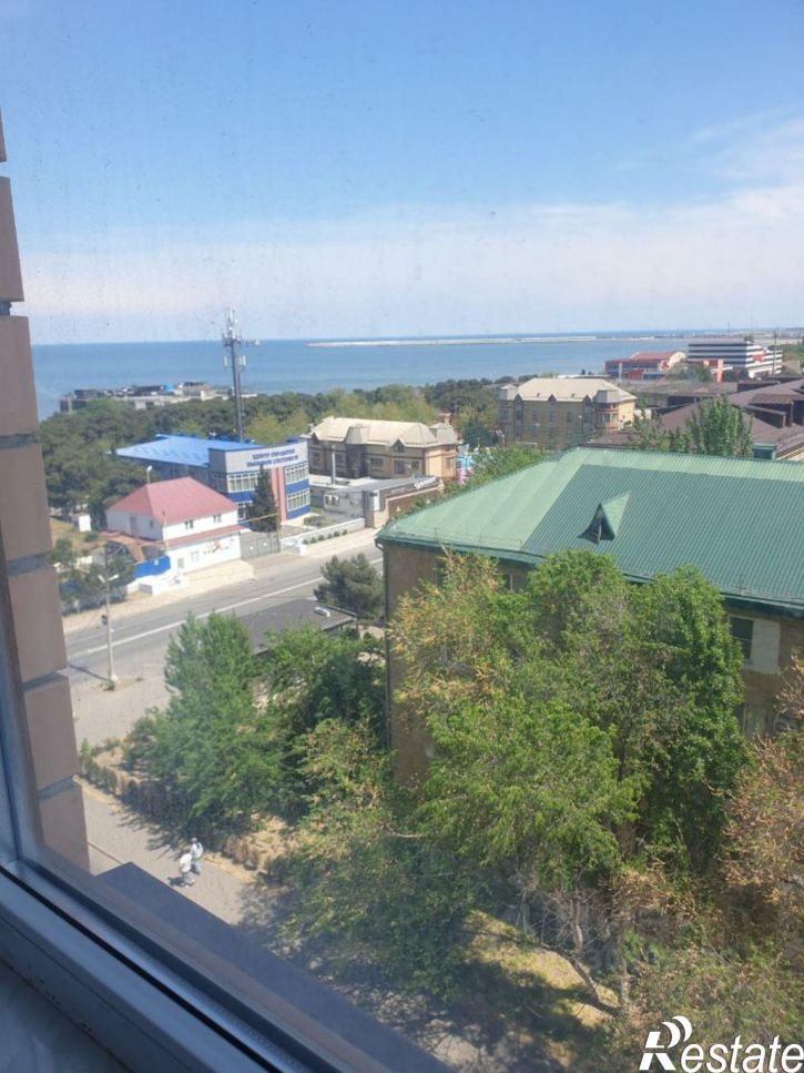 3-комн квартира улица М. Халилова, 22Б,  д. 22Б