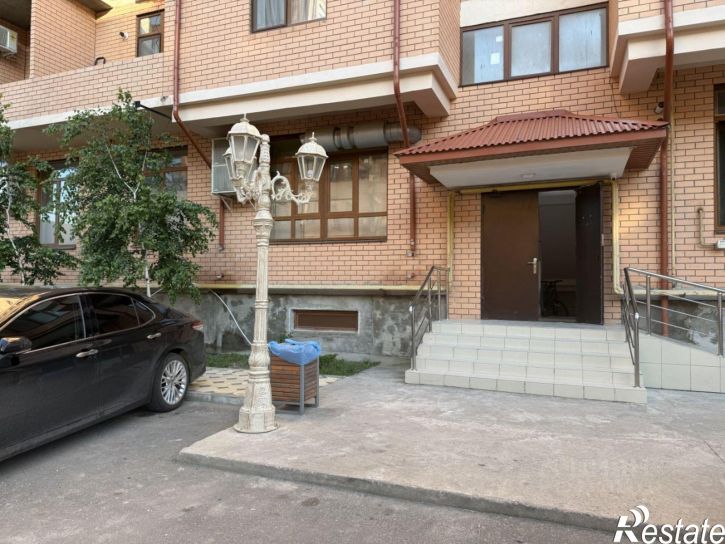 3-комн квартира ул М.Халилова, 26/2,  д. 26/2