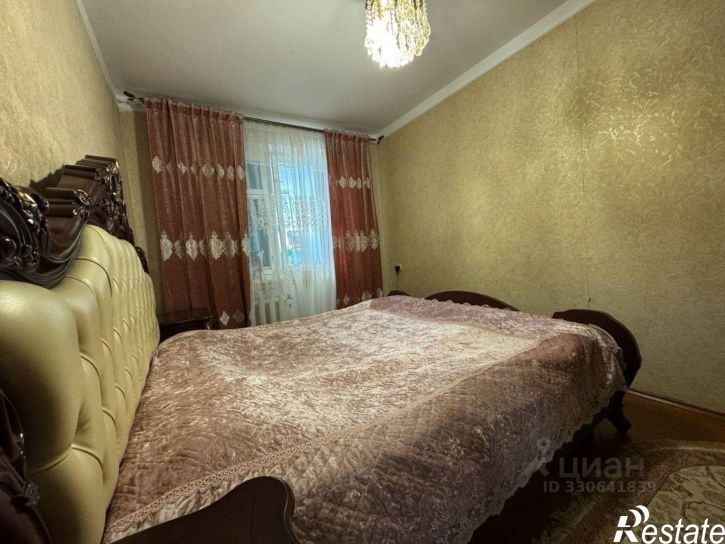 2-комн квартира улица Бульвар Абдуллаева, 1,  д. 1
