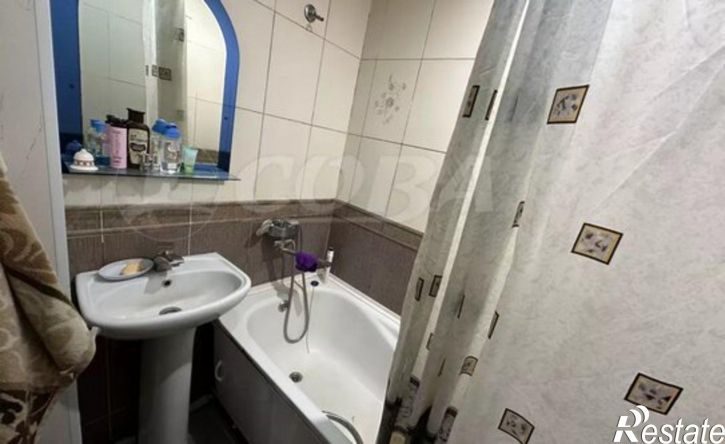 2-комн квартира улица Кирова, 62,  д. 62