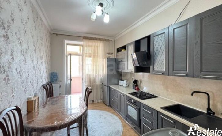 2-комн квартира улица М. Халилова, 48Б,  д. 48Б