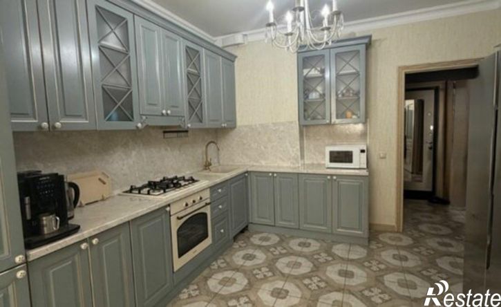 3-комн квартира Молодёжная улица, 4,  д. 4