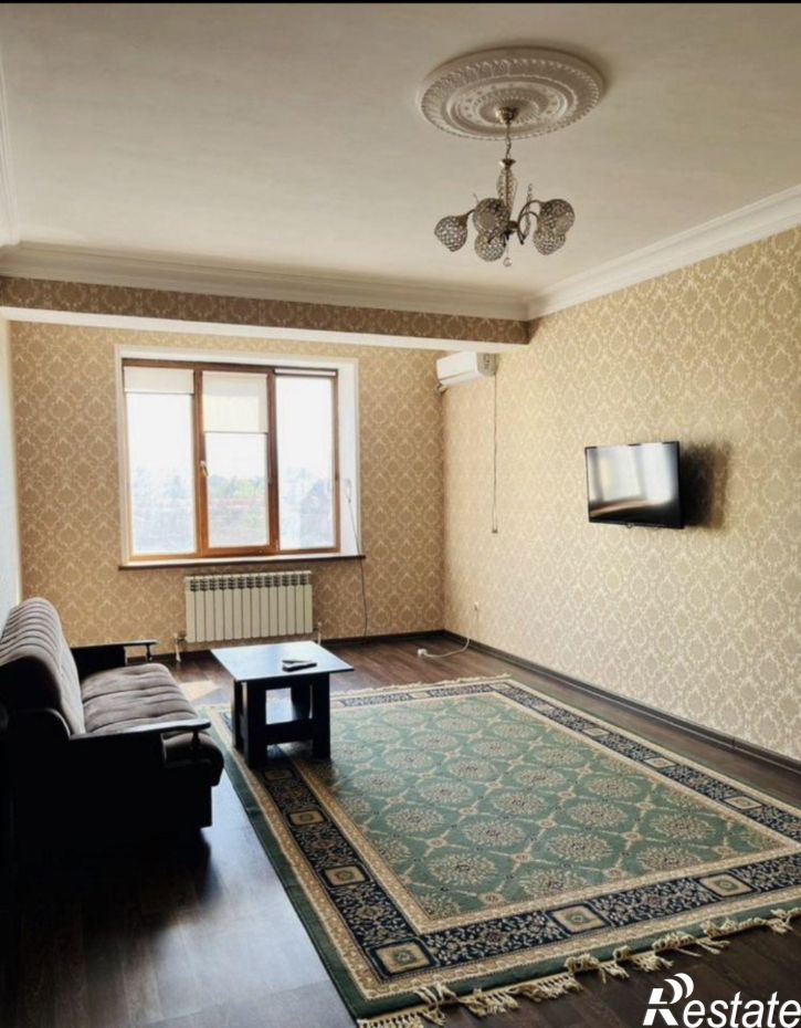 2-комн квартира улица Абдулманапова, 6Б,  д. 6Б
