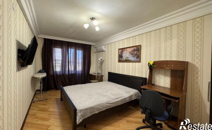 3-комн квартира пр-кт Акулиничева, 5А,  д. 5А