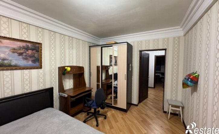 3-комн квартира пр-кт Акулиничева, 5А,  д. 5А