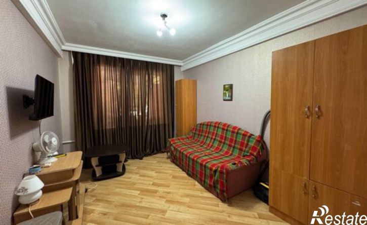 3-комн квартира пр-кт Акулиничева, 5А,  д. 5А