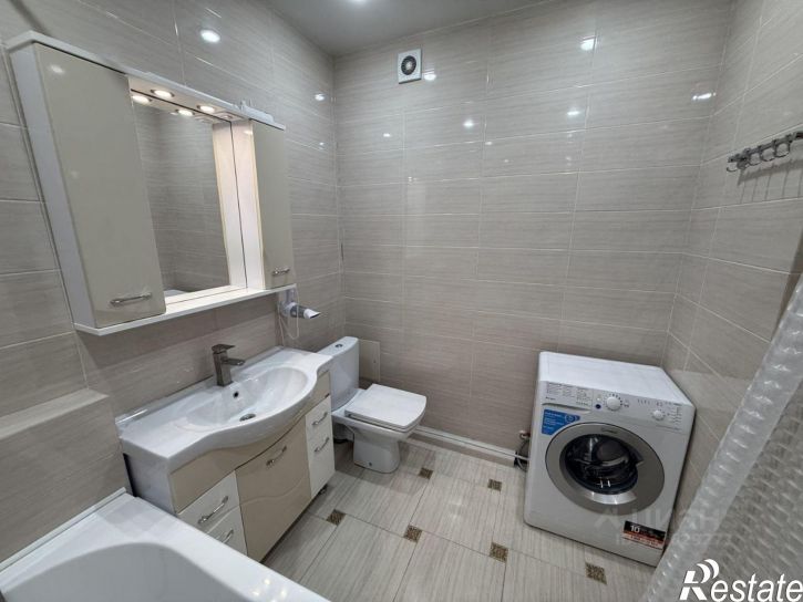 2-комн квартира проспект М. Омарова, 5,  д. 5
