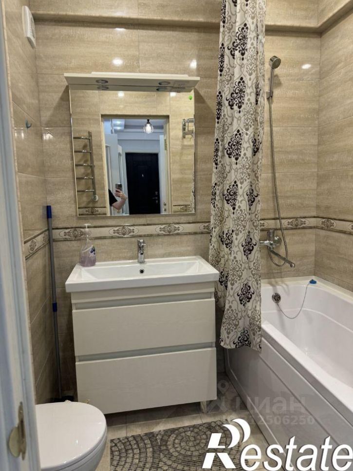 2-комн квартира улица И.В. Сталина, 1,  д. 1