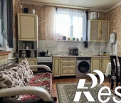 3-комн, 140кв м, этаж 1/5 улица Гамзата Цадасы, 43