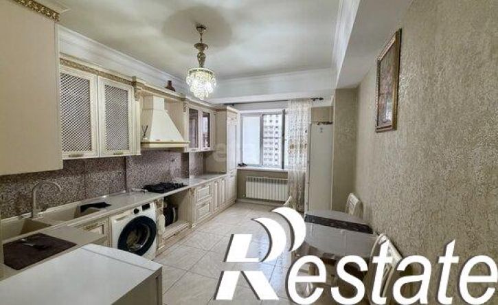 2-комн квартира проспект М. Омарова, 20,  д. 20