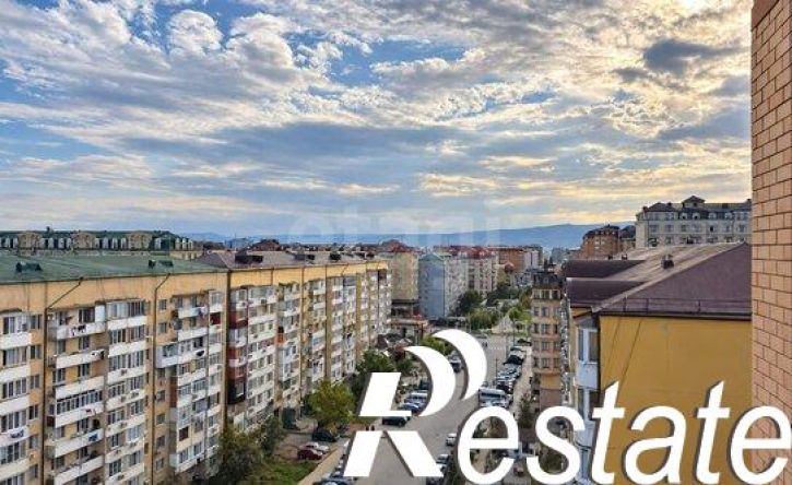 2-комн квартира улица М. Халилова, 48А,  д. 48А